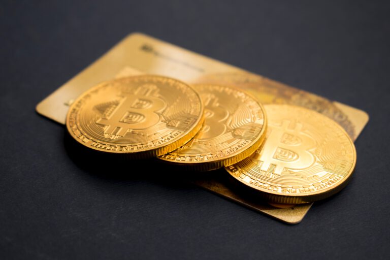 הקשר האמיתי בין מחיר הביטקוין למחיר הזהב - Bits of Gold - Blog